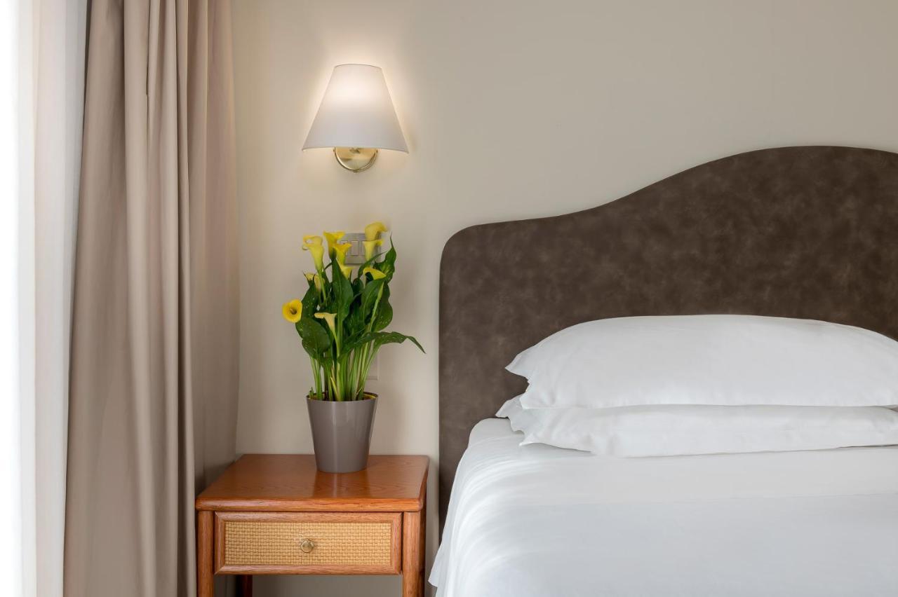 Hotel Adlon - Fronte Mare Riccione Esterno foto