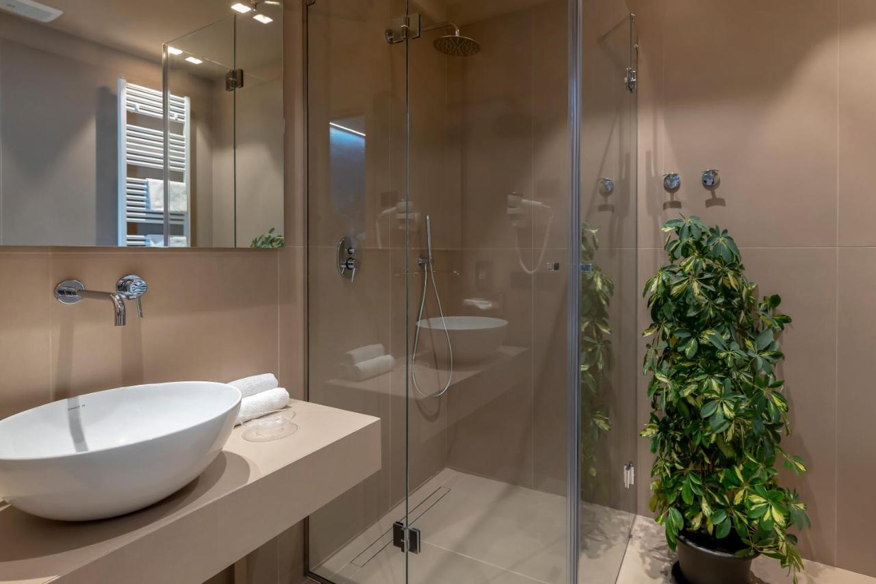 Hotel Adlon - Fronte Mare Riccione Esterno foto