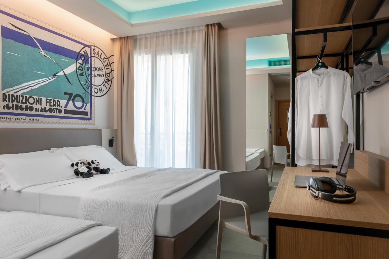 Hotel Adlon - Fronte Mare Riccione Esterno foto